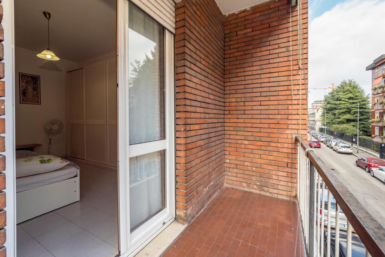 Lizzy Apartment Milan Exterior photo